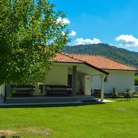 Holiday home Drinska Kucica Ljubovija