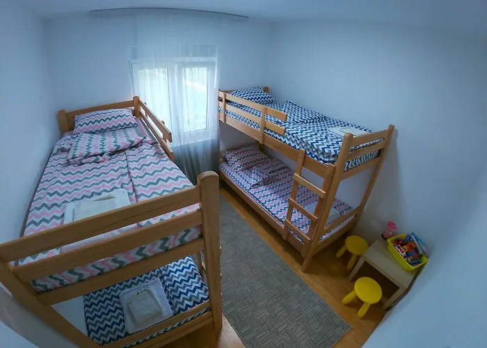 Drinska Kucica * Ljubovija