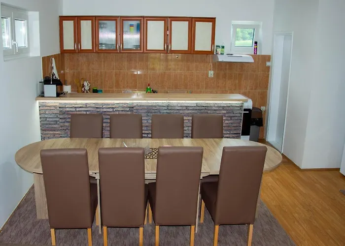 Drinska Kucica Ljubovija