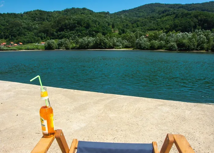 Drinska Kucica Ljubovija