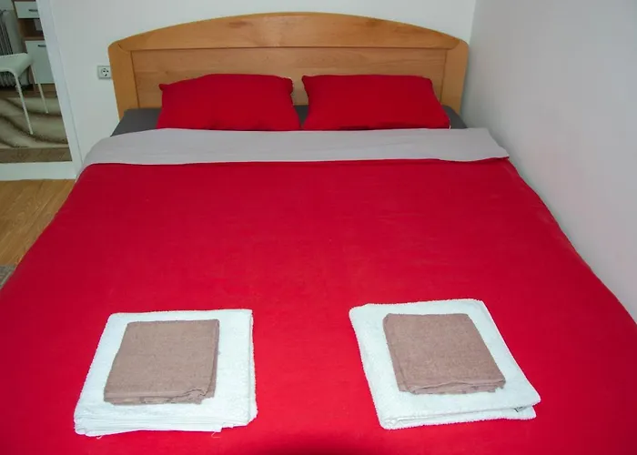 Drinska Kucica * Ljubovija